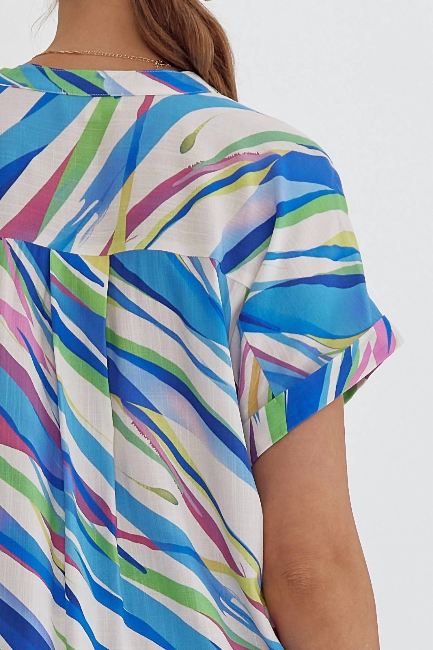 Entro - Tiger V-Neck Top