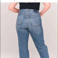 Abercrombie & Fitch - Vintage Stretch Curve Love Ultra High Rise 90s Straight Leg Jeans