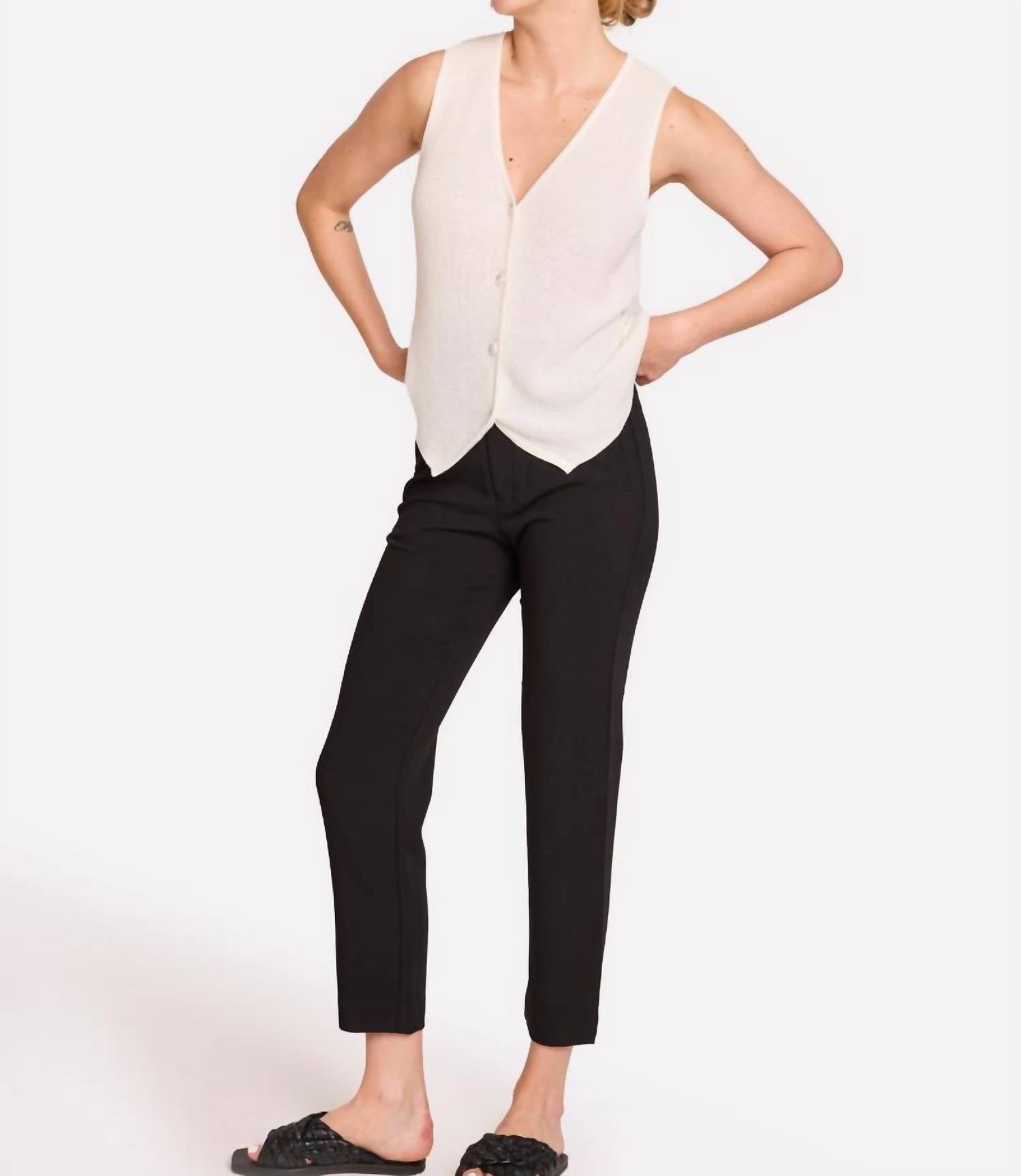 Brodie Cashmere - Knitted Waistcoat