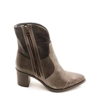 TWIST COMBO HEELED BOOTS