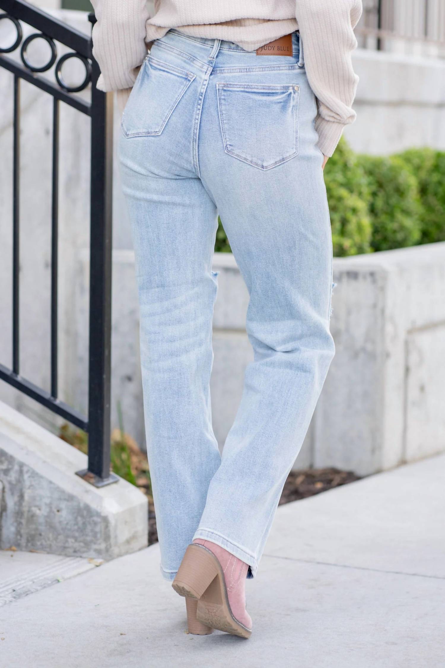 Judy Blue - High Waist Rigid Magic 90's Straight Leg Jeans
