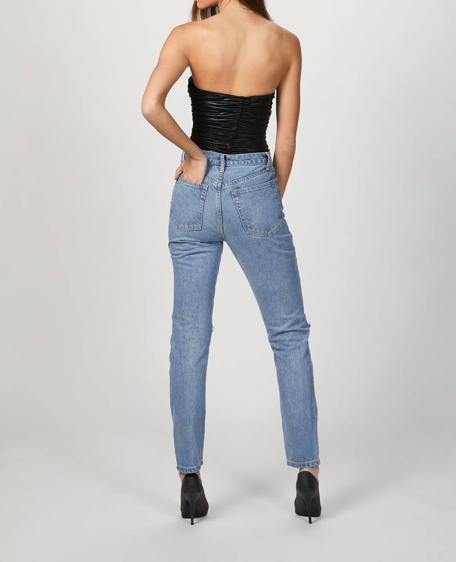 THE DISTRESSED DANIELLE JEAN