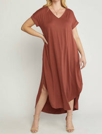 Entro - Jersey Knit V Neckline Maxi Dress With Pockets