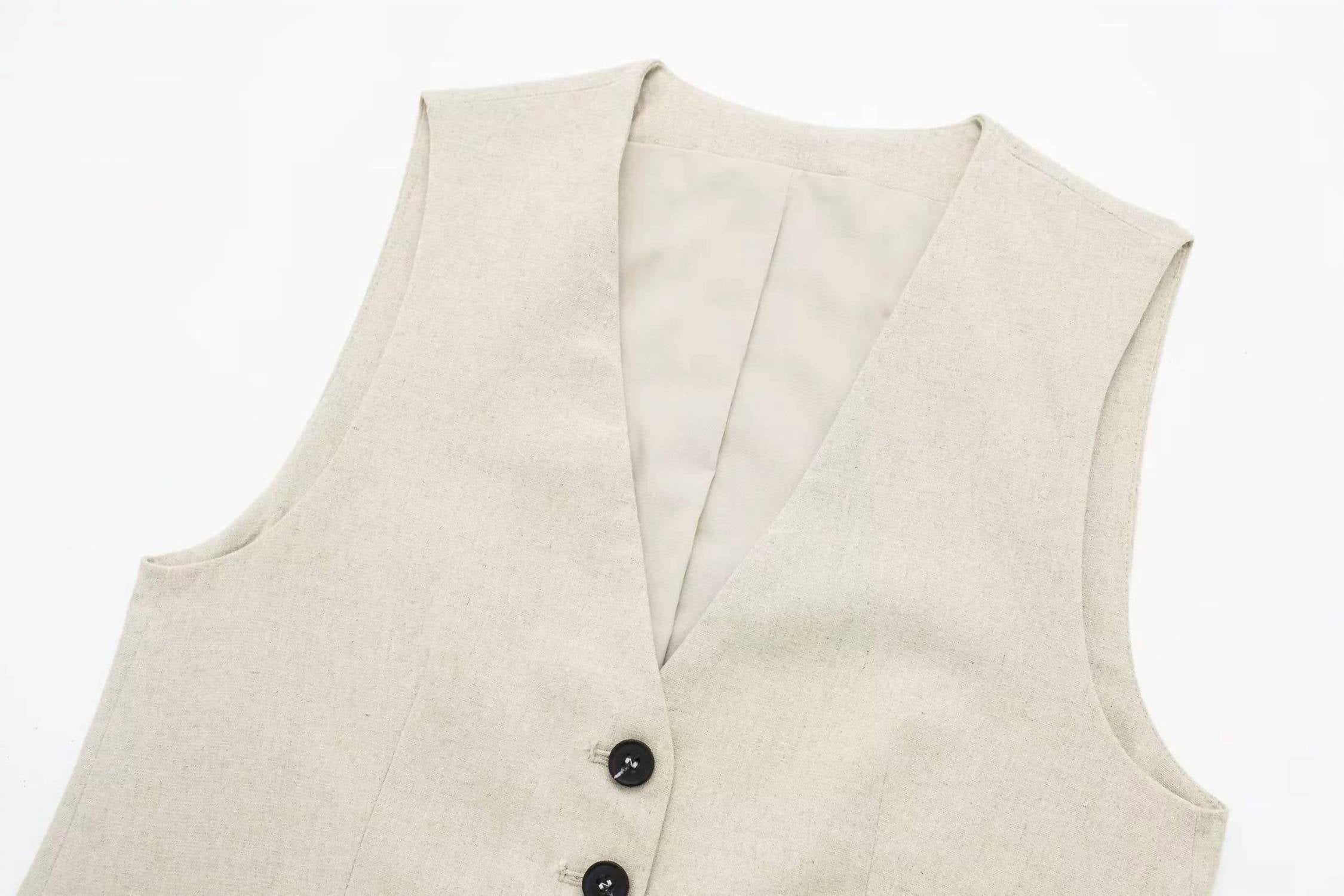 Sweetkama - Tailored V-neck Vest & Shorts Set