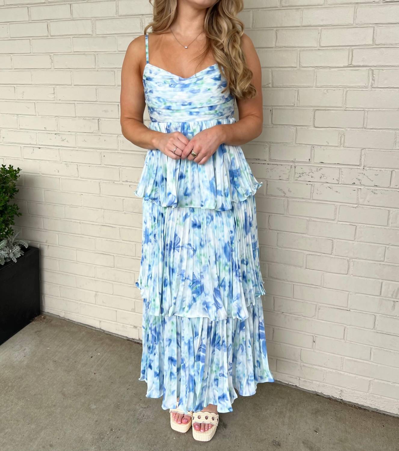 Lalavon - Emerson Tiered Sleeveless Maxi Dress