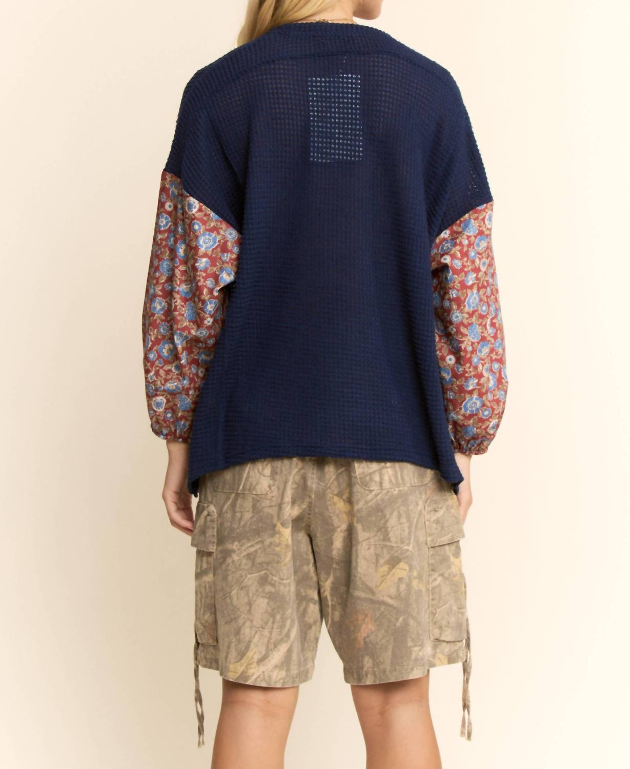 Davi & Dani - Waffle Knit Floral-sleeve Top