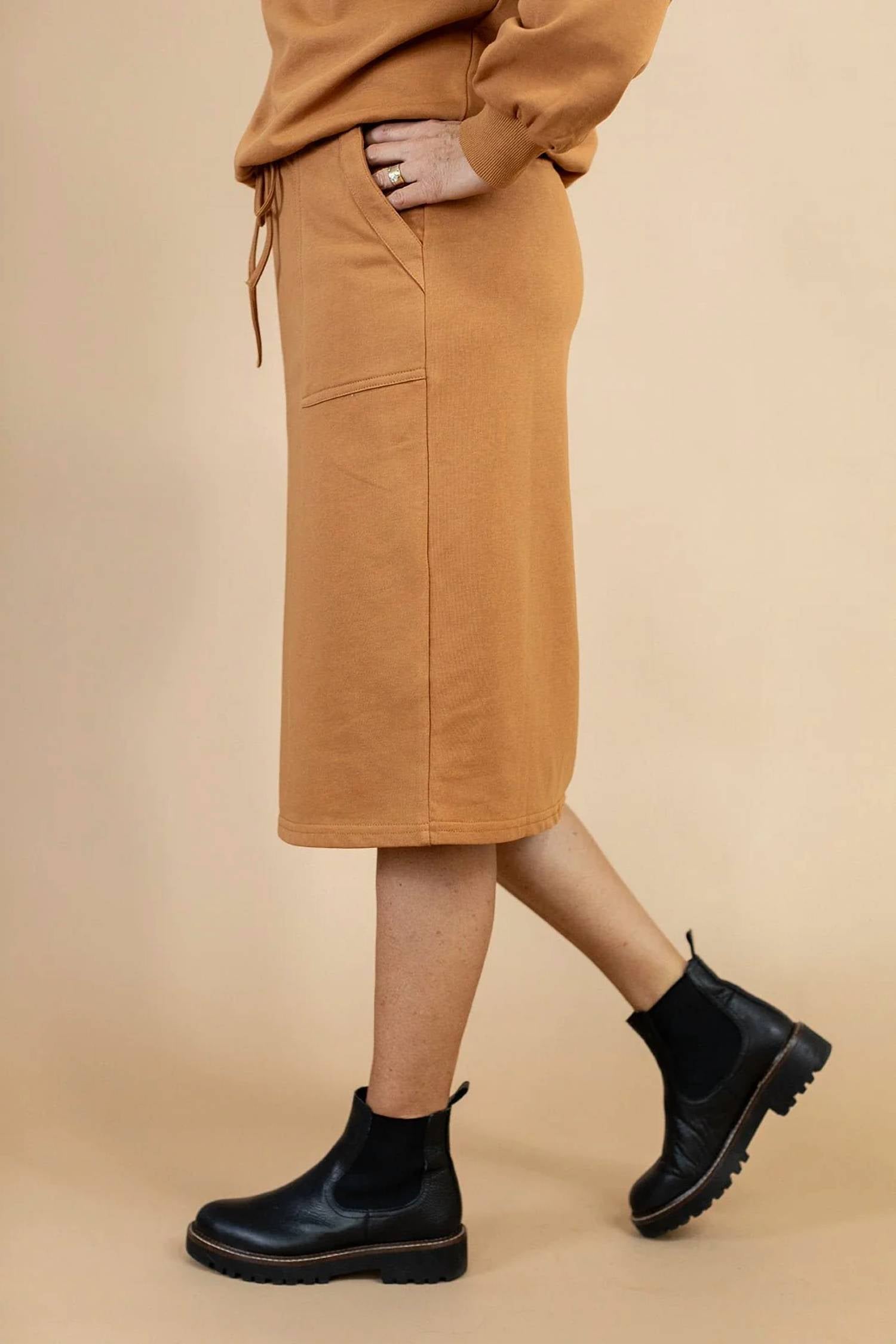 Tea N Rose - Madison Sweater And Skirt Set