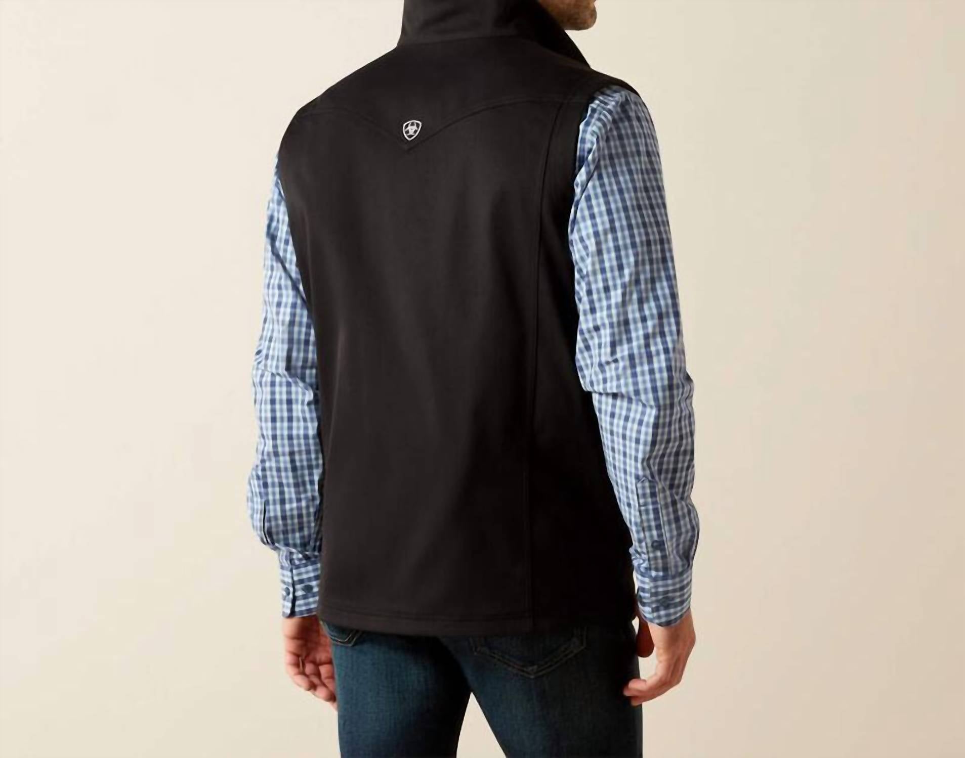 ARIAT Men's Sentinel Softshell Vest in phantom - men's jacket - detail view