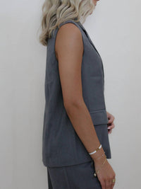 Le Lis - LEXI OVERSIZED SLEEVELESS VEST