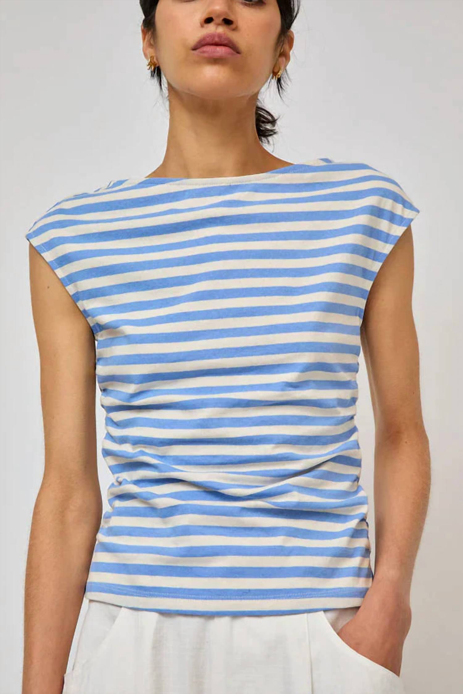 No. 6 - Carly Cotton T-shirt