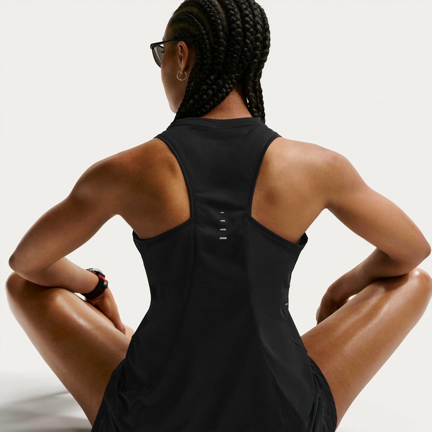 Nike - Swift Dri Fit Tank Top