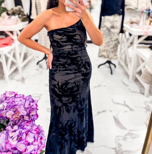 Evenuel - Women's Weekend Away Velvet Maxi Dress