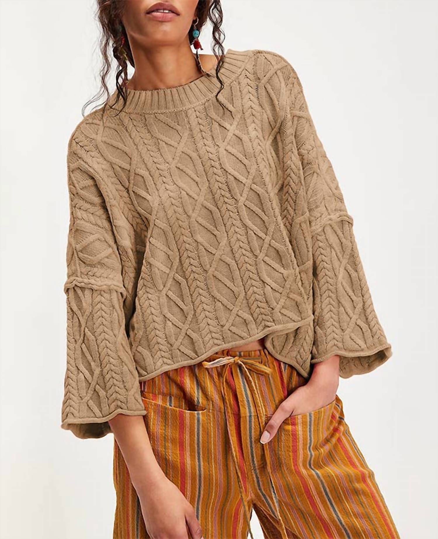 Lovesoft - Cropped Cable Knit Sweater
