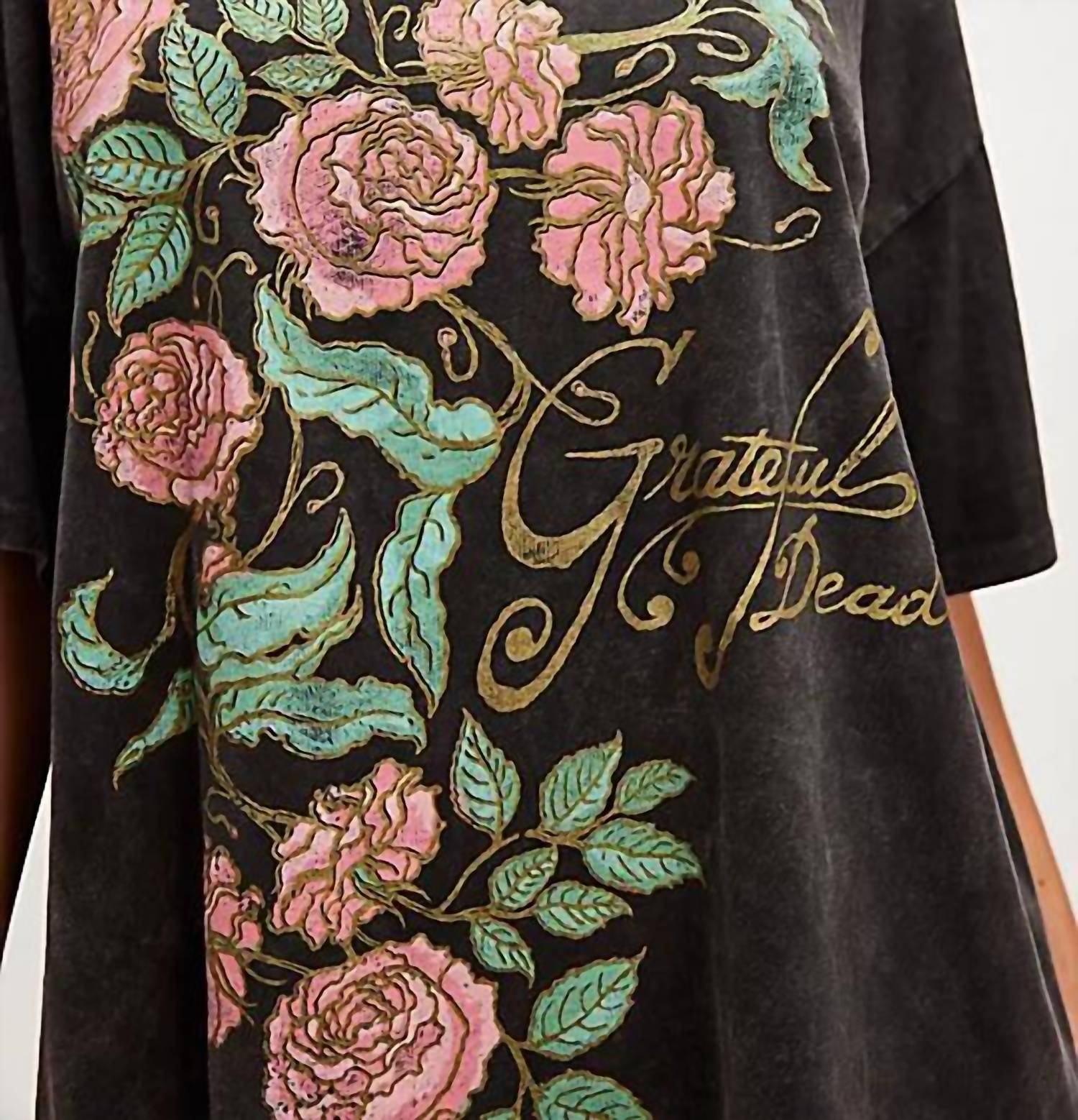 Daydreamer - Grateful Dead Roses Tee
