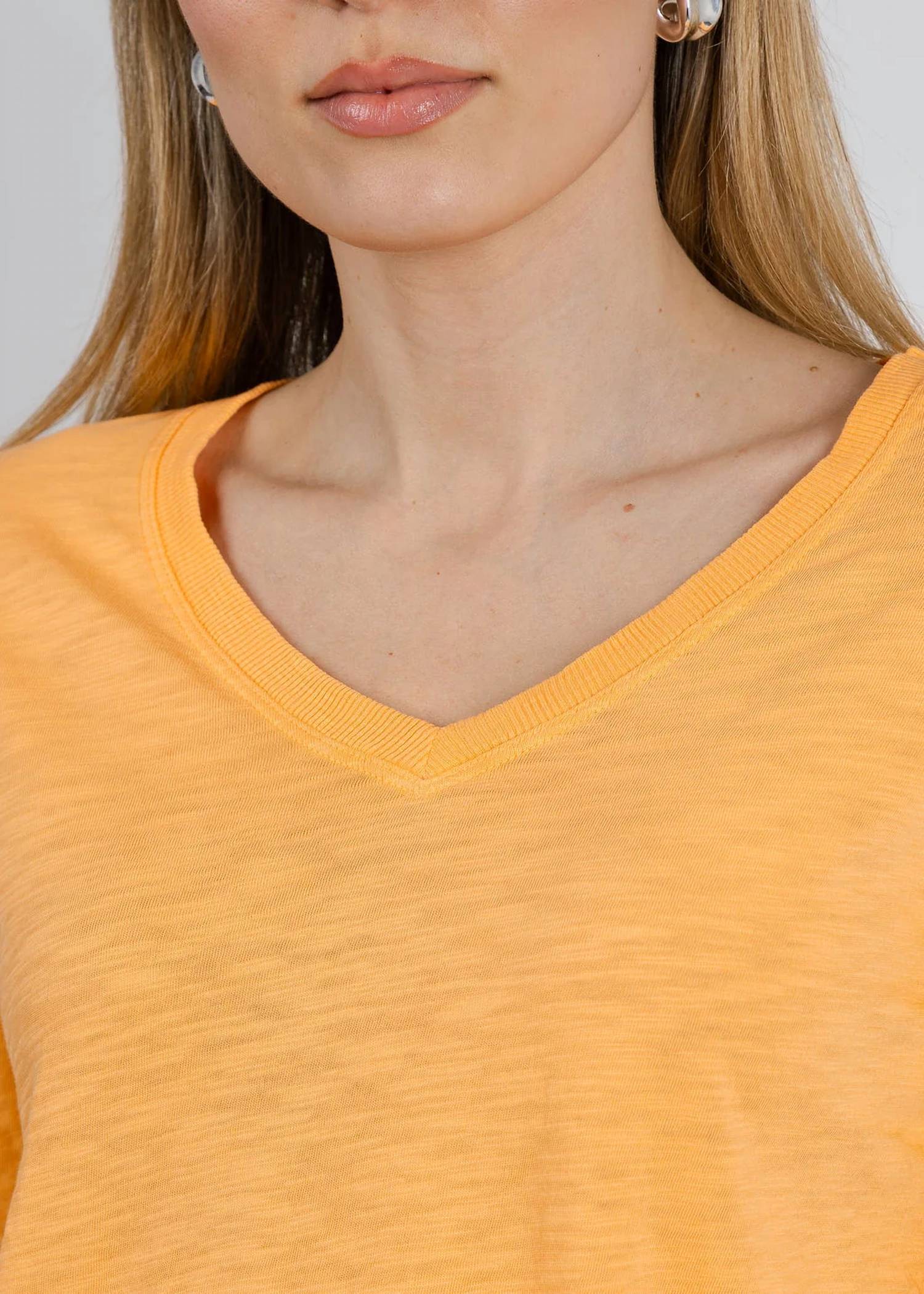 Elliott Lauren - Silvie Rib Three-quarter Sleeve V-neck Tee
