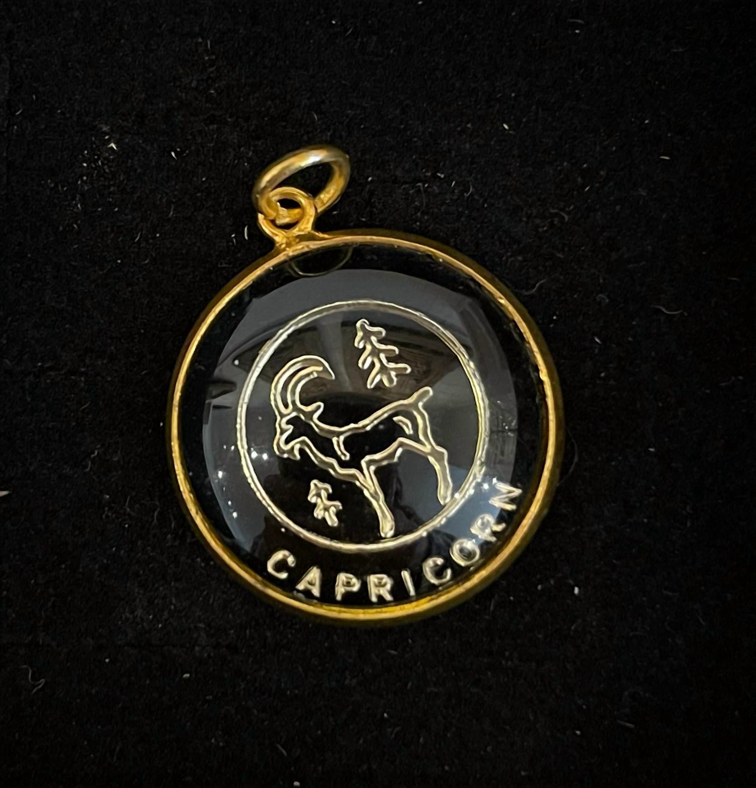 Azi Rasson - Women's Single Sign Astrology Capricorn Charm