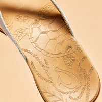 Olukai - Women's Honu Leather Beach Sandals