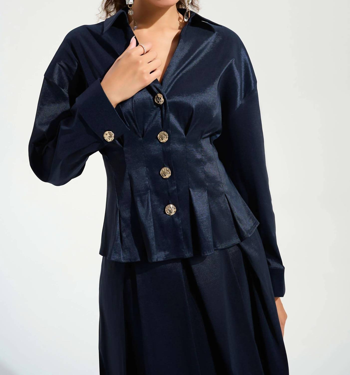 Joseph Ribkoff - Stretch Taffeta Fit And Flare Blouse With Chain Link Button Cuffs