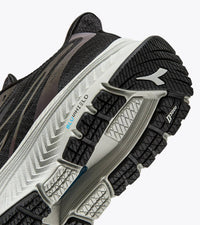 Diadora - Women's Mythos Blushield 9 Vortice Hip Sneakers