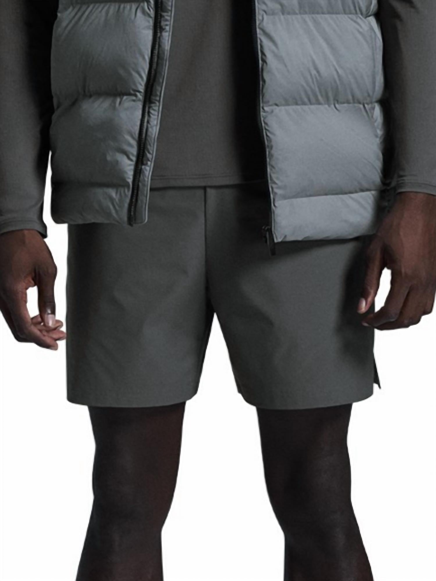 On - Men's Core Shorts