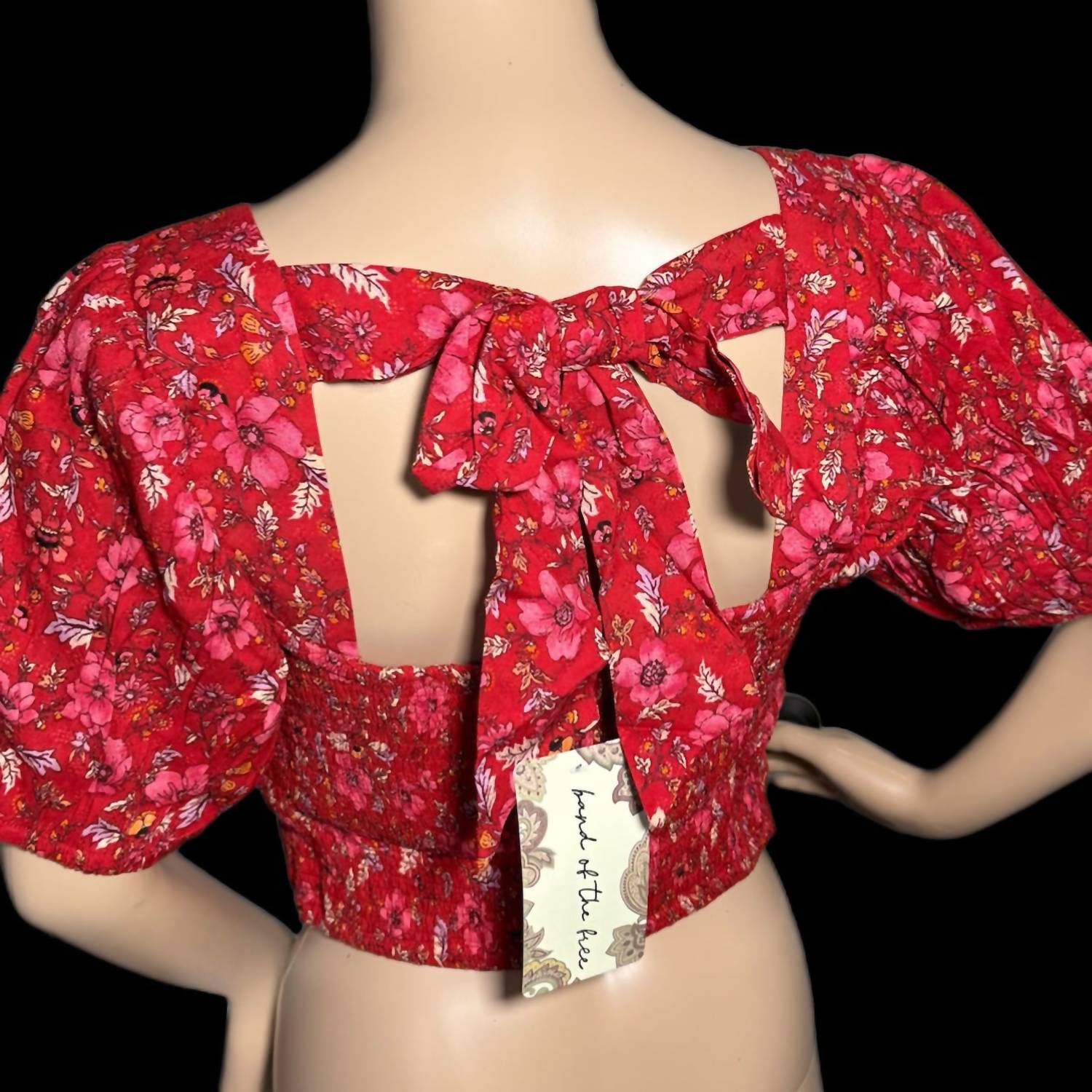 Band Of The Free - Joelle Floral Smocked Cropped Blouse