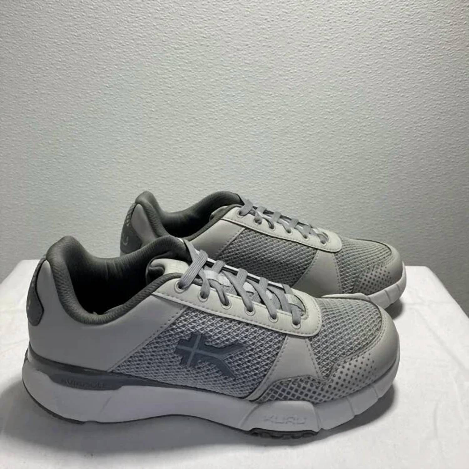 Kuru - Men's Quantum Sneakers