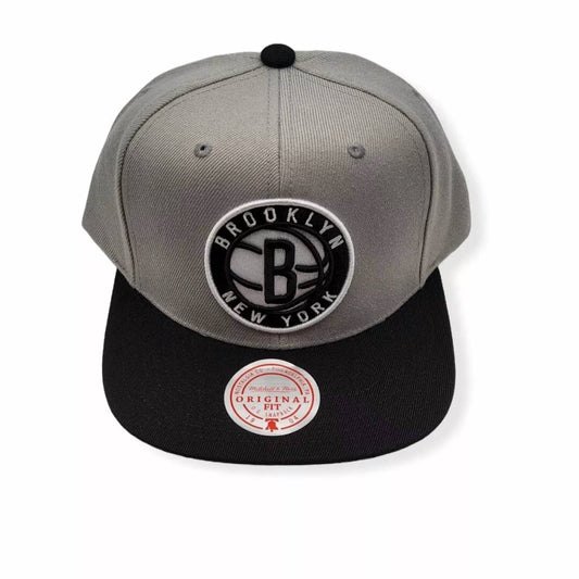 Mitchell & Ness - MEN'S NBA BROOKLYN NETS CORE BASIC SNAPBACK CAP