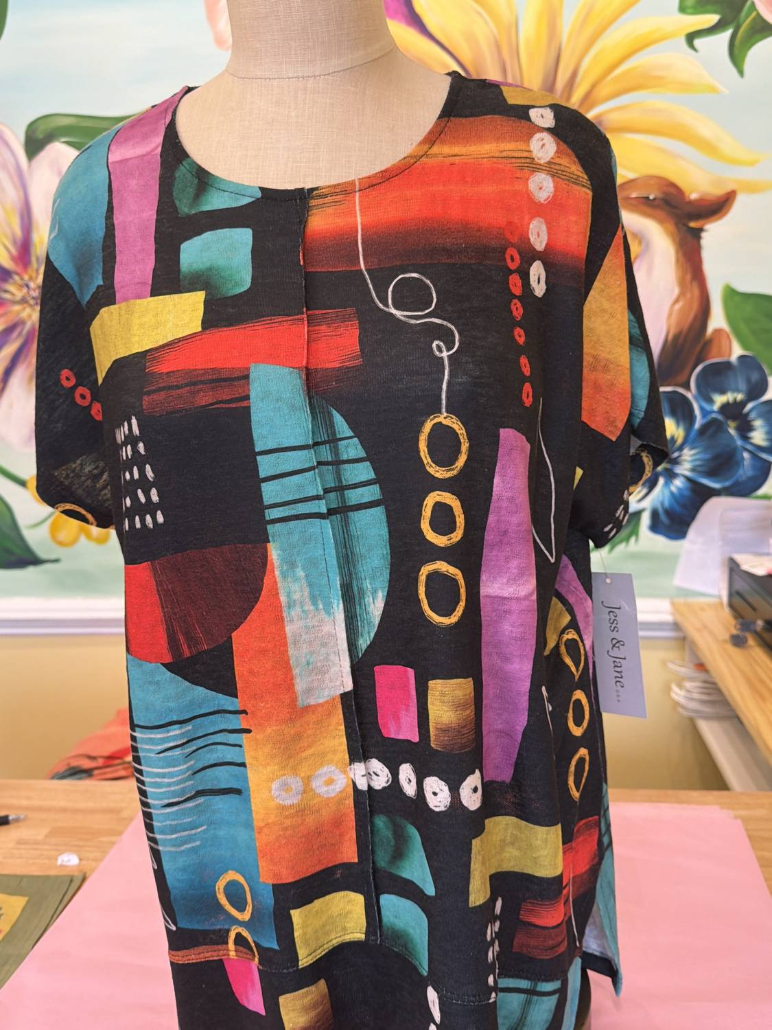 Jess & Jane Women Geneva Short Sleeve Top in black multi - women's shirt