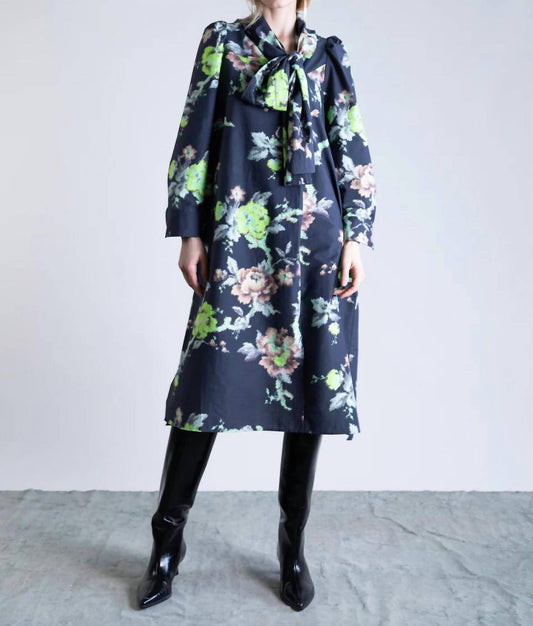 Psophia - Indian Flower Juliet Sleeve Dress