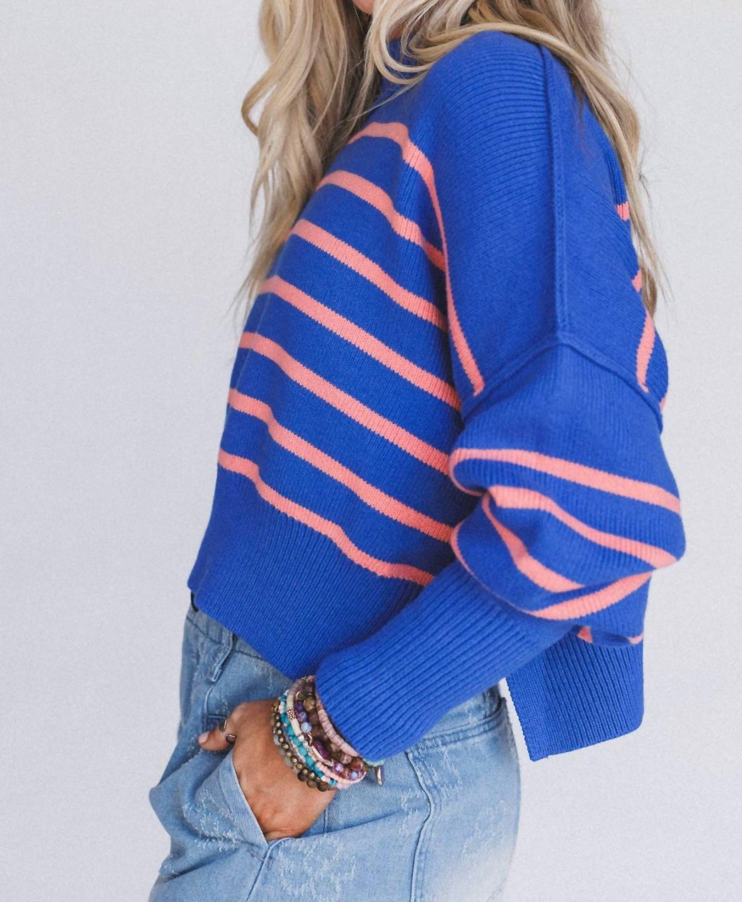 In-Loom - Cropped Mock Neck Sweater