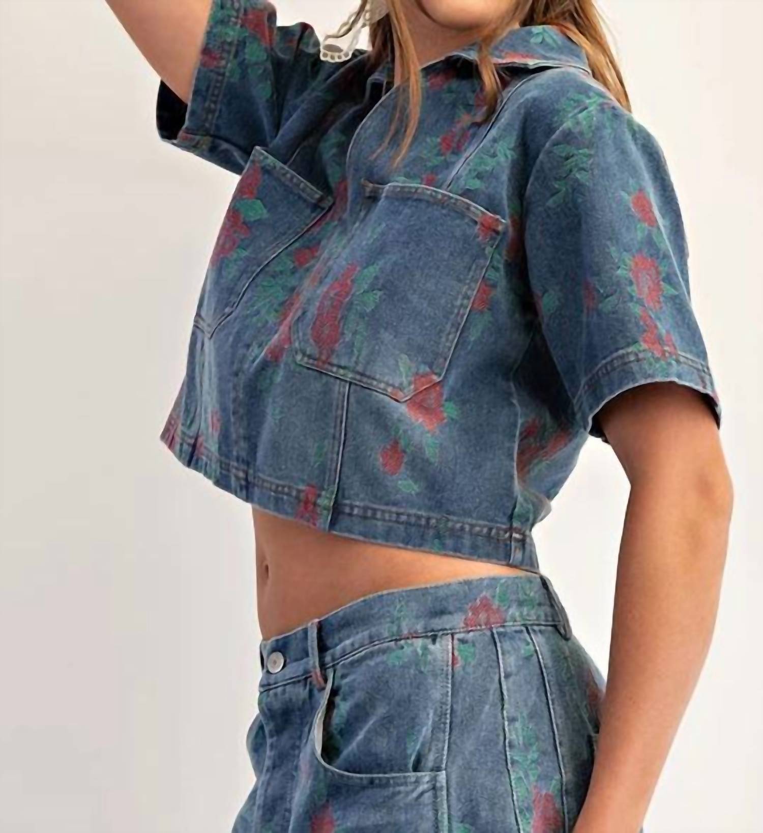 Ee:Some - Rose Print Denim Top