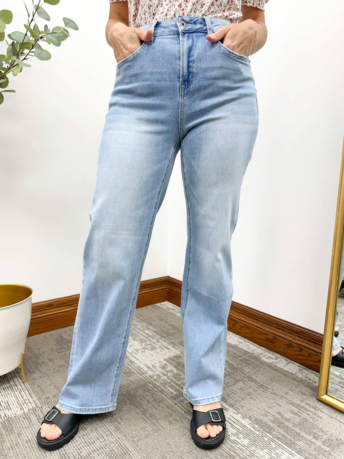 Mica Denim - Super High Rise Straight Leg Loose Fit Jeans