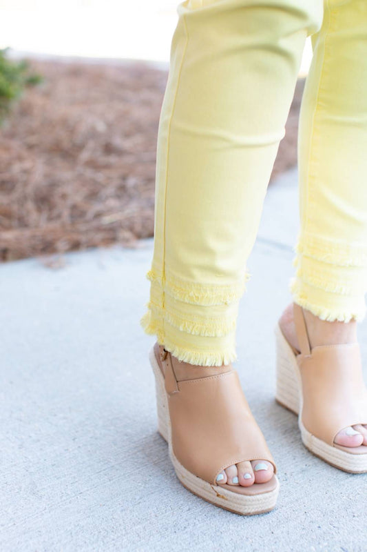 Charlie B - Women's Frayed Hem Denim Jeans