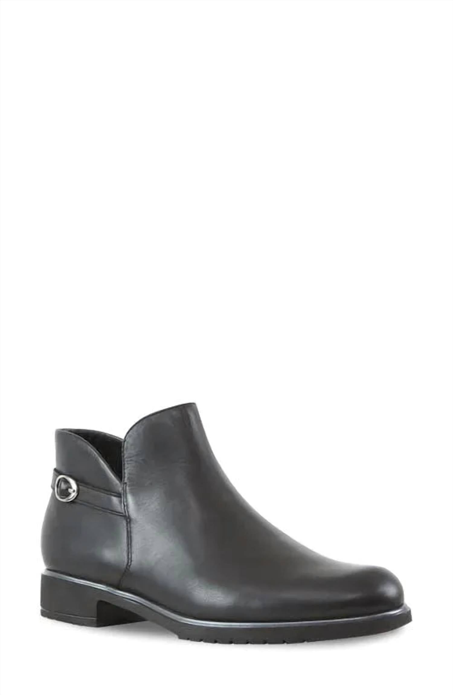 Munro - Women's Brenna Boots