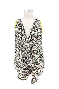 Paparazzi - Geometric Open Front Drape Vest With Keyhole Back