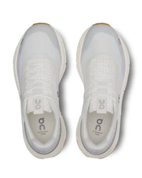 On - Women's Cloudnova Form 2 Sneaker