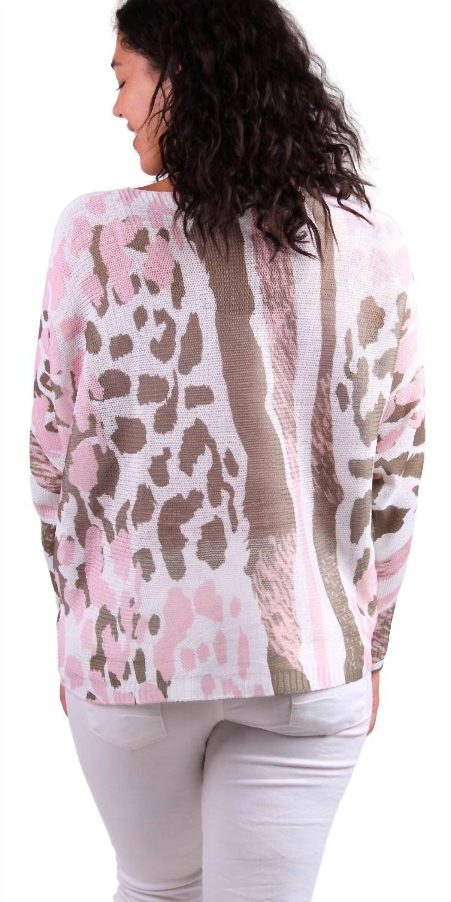 Gigi Moda - Daria Batwing Sweater with Cheetah Print
