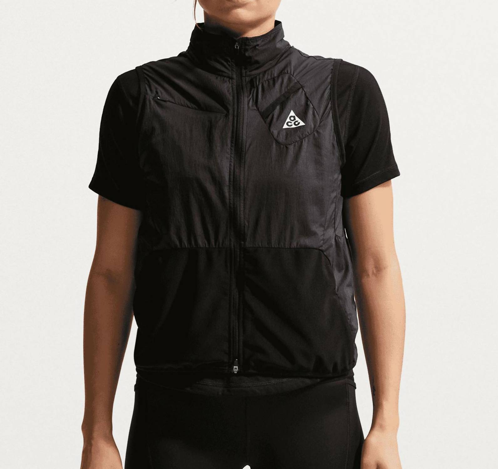 NIKE Acg Gilet Vest in black summit white - women's jacket