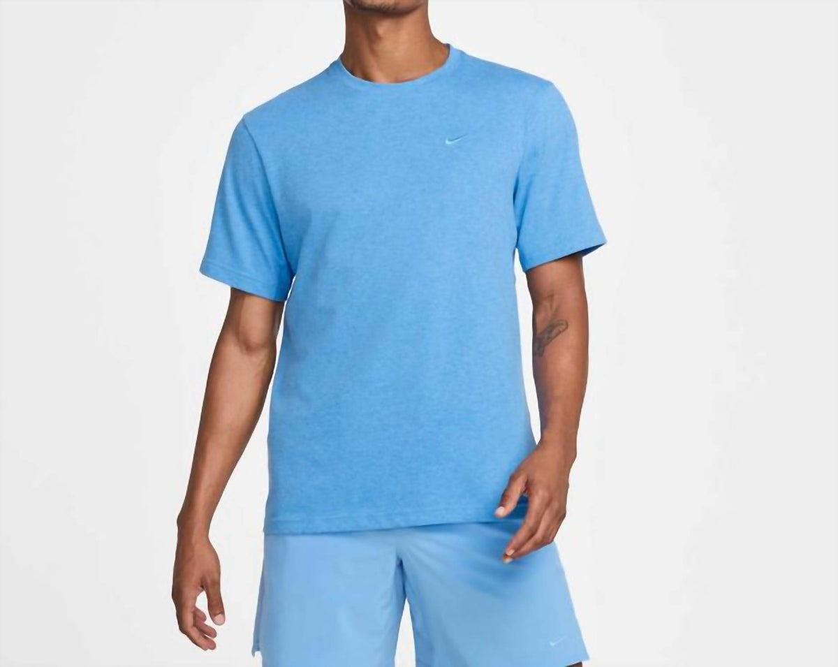 Nike - Primary Solo Swoosh Dri-fit Top