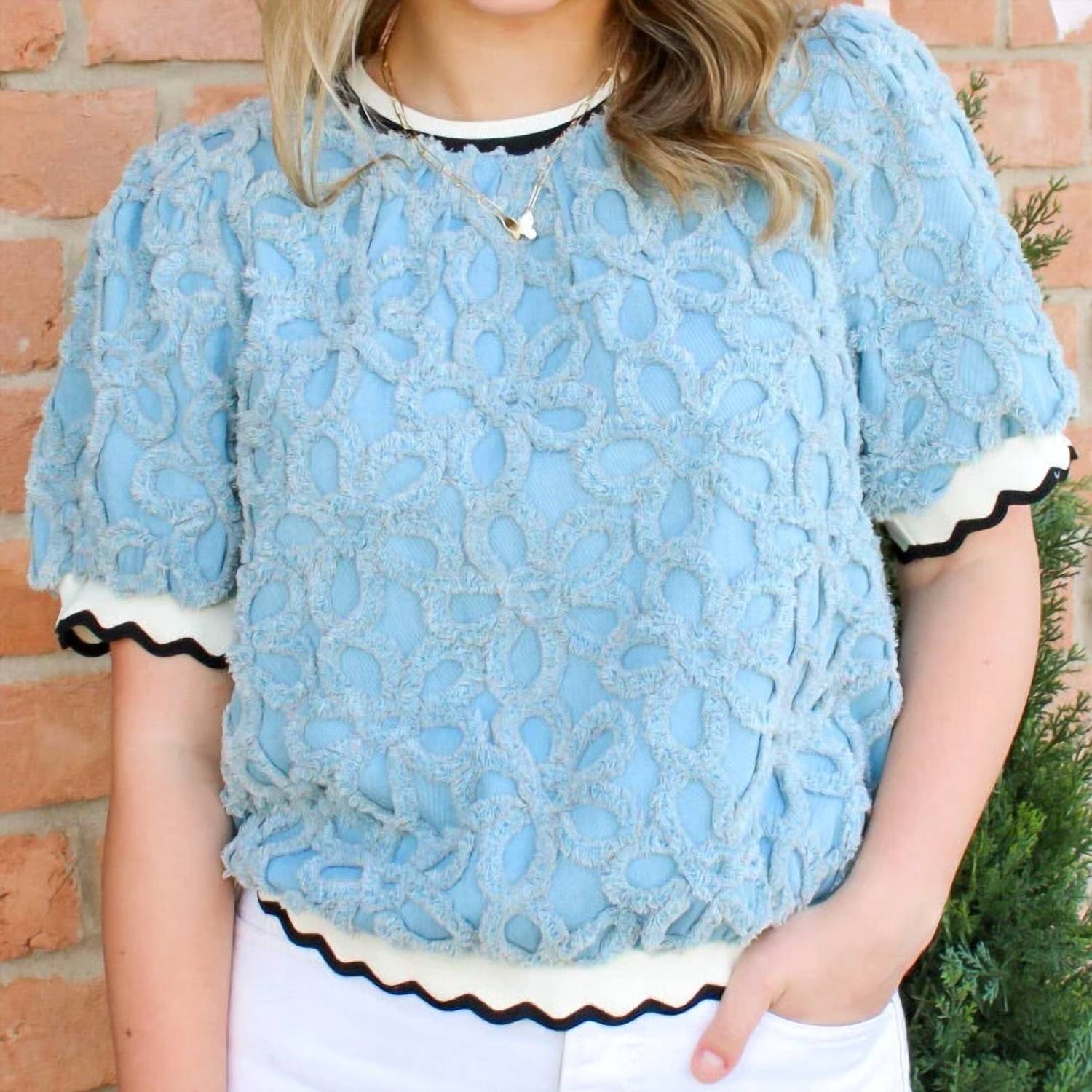 Voy - Gracelynn Crew Neck Blouse