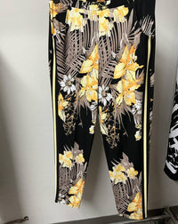 Frank Lyman - Floral Pants