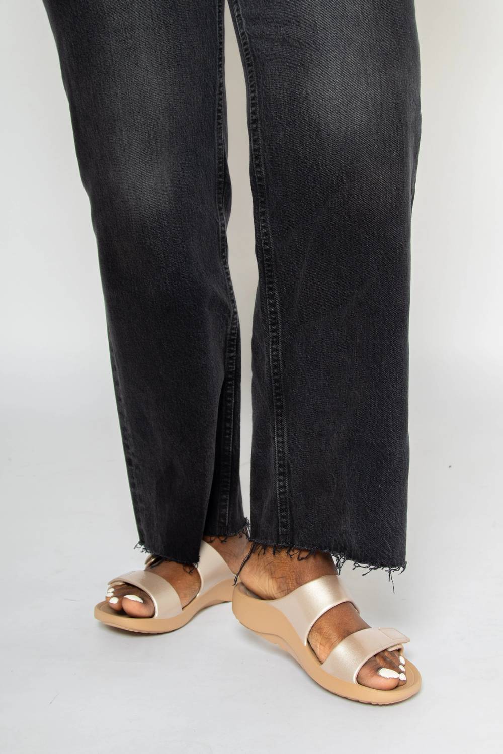 Aetrex - Women's Kaia Two Band Slide