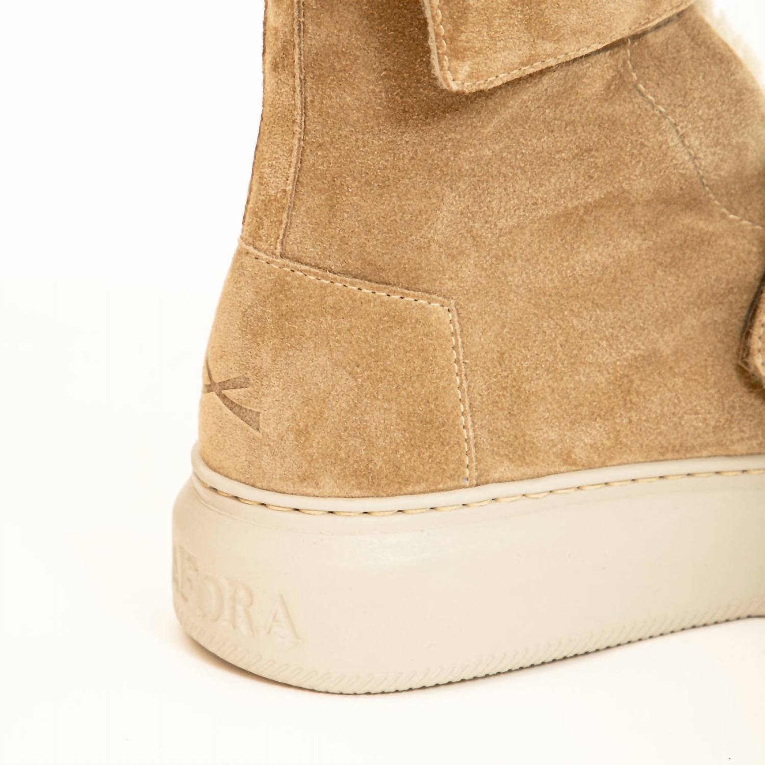 Andia Fora - Women's Shearling Boot