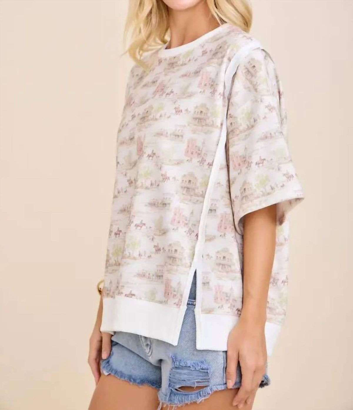 Main Strip - Women's Western Scenic Print Relaxed Fit Top