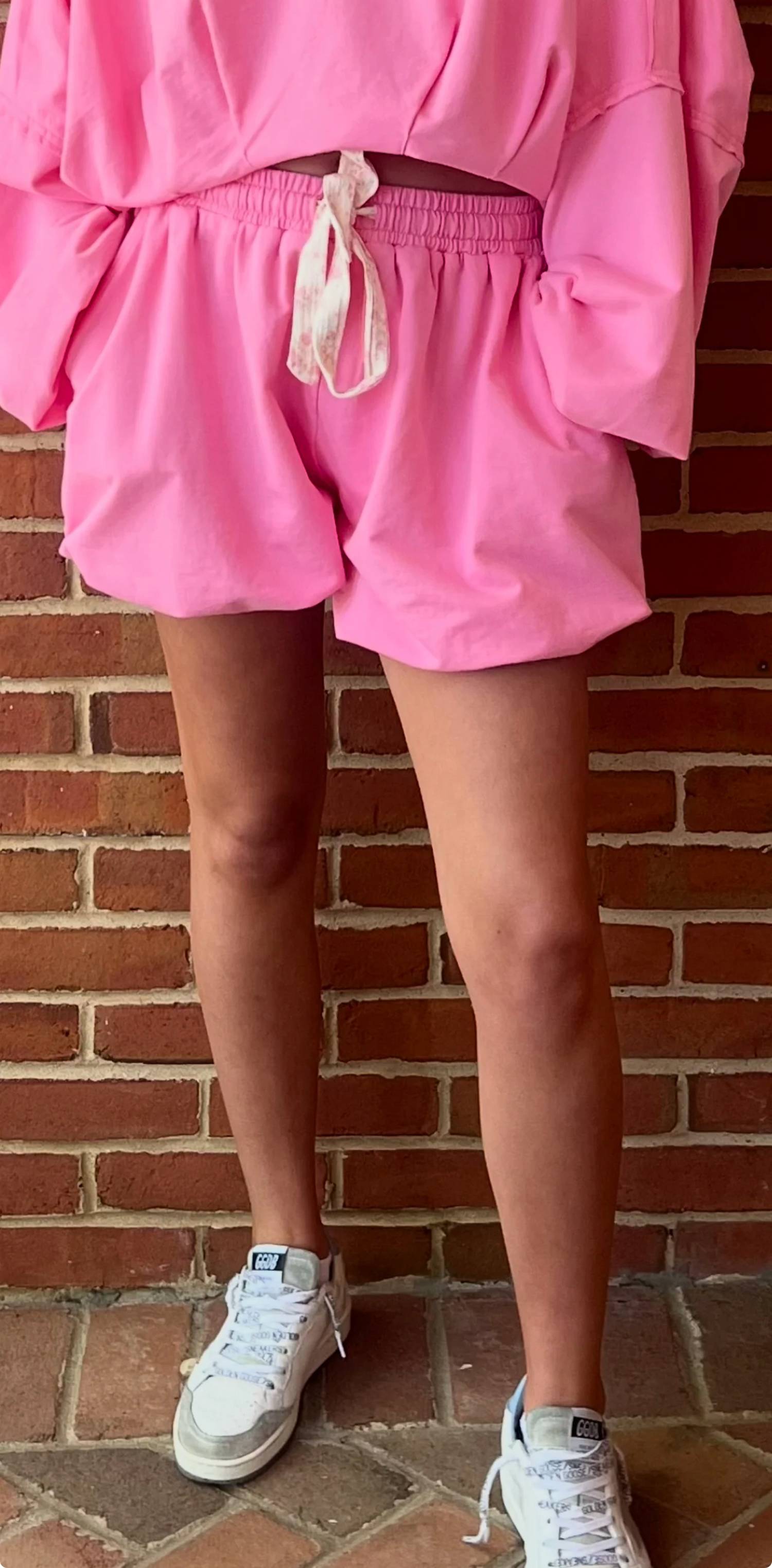 Peach Love - Cropped Bubble Hem Short