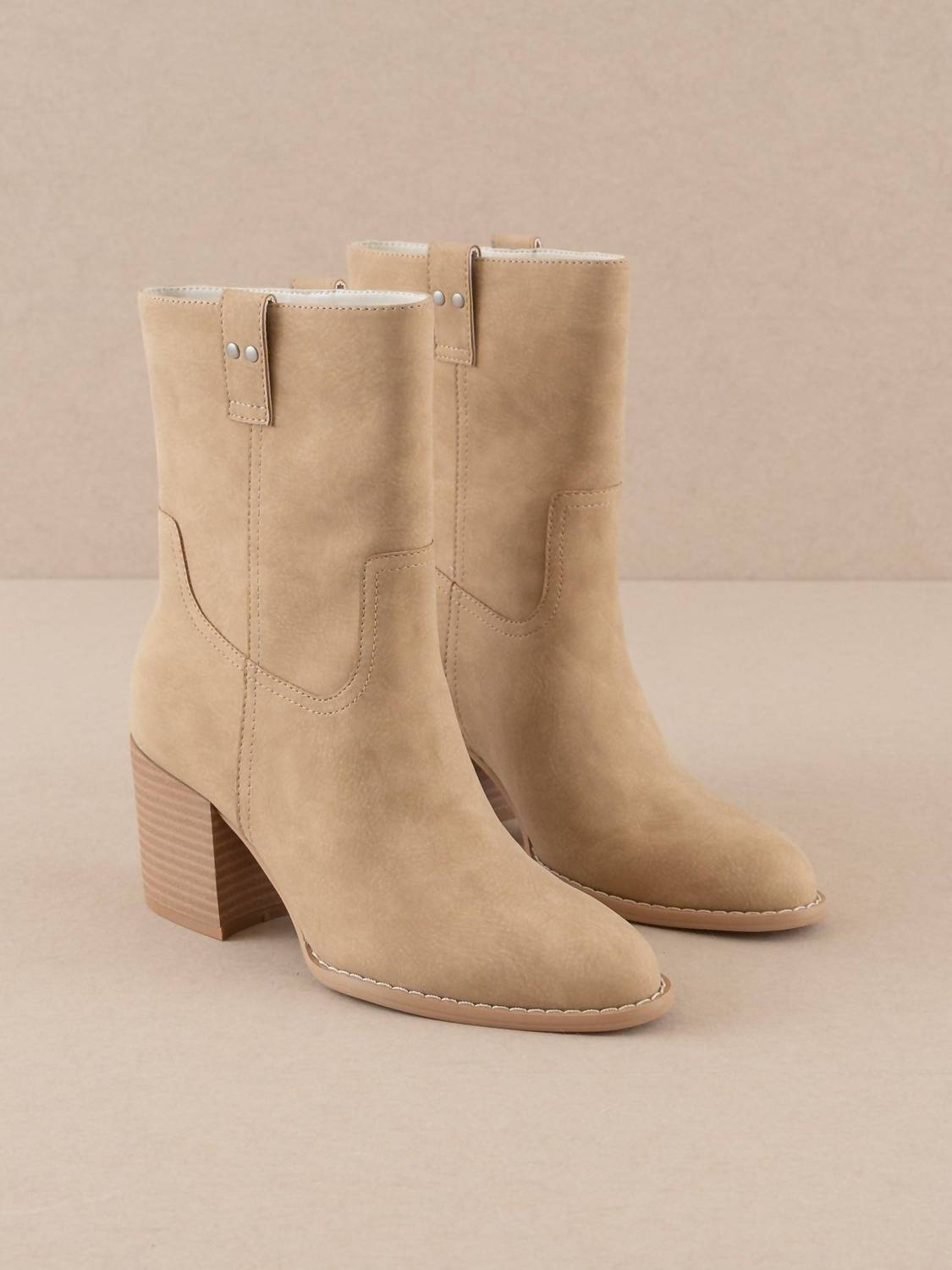 Oasis Society - Women's Jennie Classic Heeled Everyday Bootie