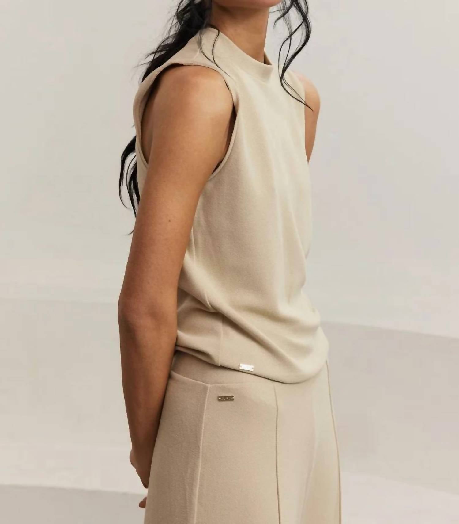 Lune Active - Forest Essential Sleeveless Top