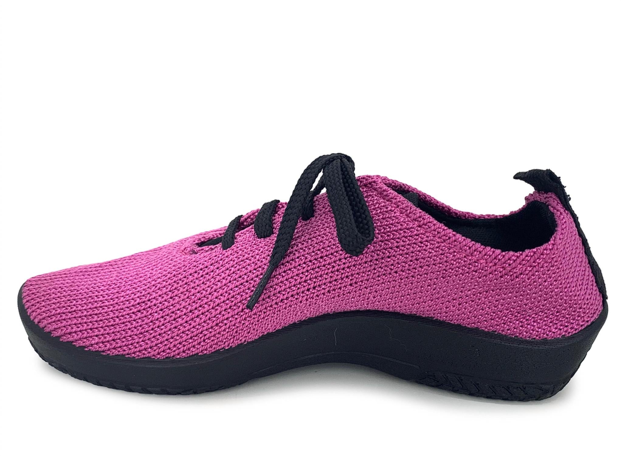 ARCOPEDICO Women's Ls Shoe in fuschia - women's sneaker - detail view