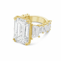 Diana M Jewels - Women's Emerald Lab-Grown Diamond Fashion Ring (20.00 Ct) - Signature