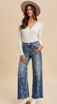 Anniewear - Daisy Print Jeans